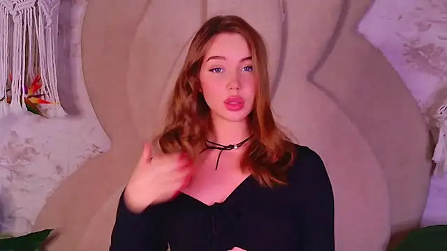 EvansLover online show from September 2025 08:54:01 PM