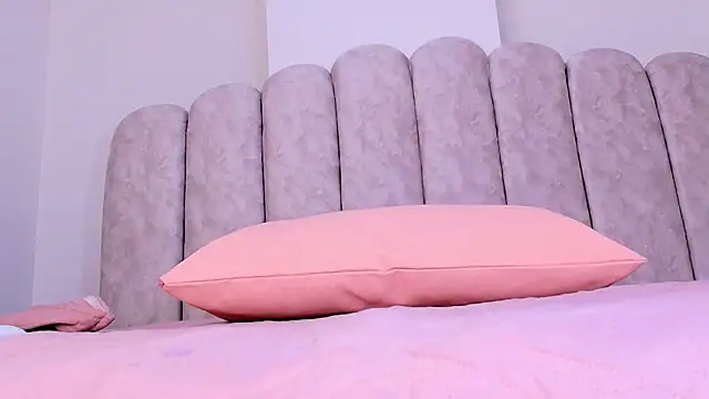 sharlott miller online show from January 2026 12:08:02 PM