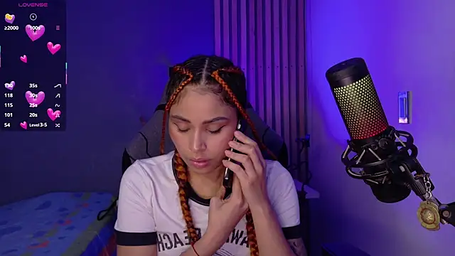 Marivimichel1 online show from October 2025 07:04:02 PM