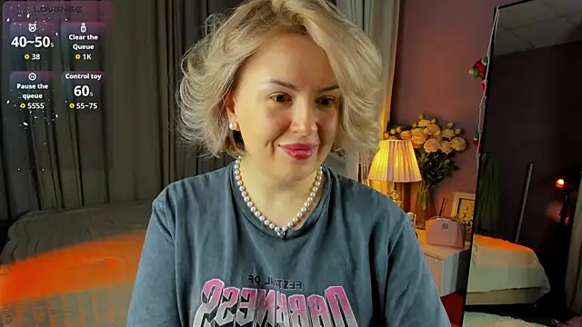 Nikki Kai online show from January 2026 01:11:01 AM