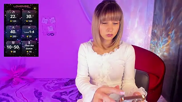 CharmBianca online show from November 2025 01:17:02 PM