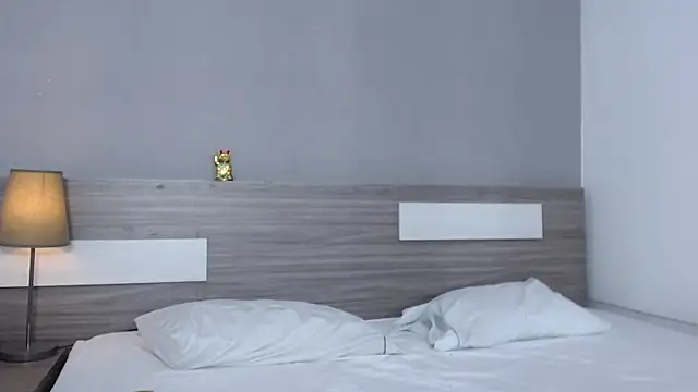 Liiamthompson online show from September 2025 10:42:01 AM