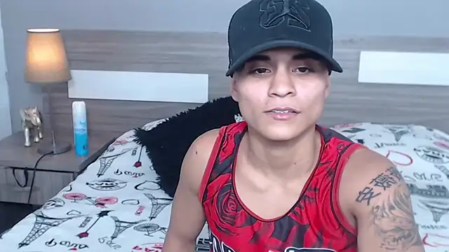 Liiamthompson online show from October 2025 11:37:01 PM