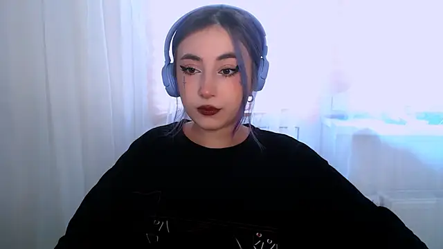 purplewitch online show from October 2025 07:32:01 AM