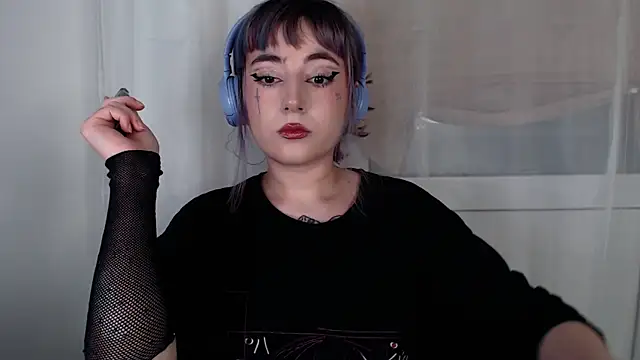 purplewitch online show from January 2026 12:26:01 AM