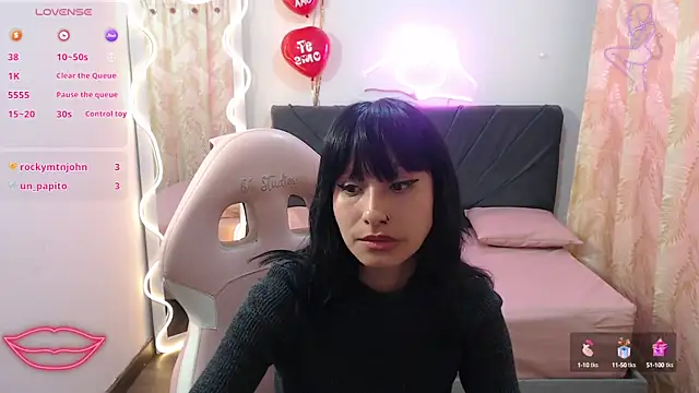 palmerfox tay online show from February 2025 06:12:01 PM