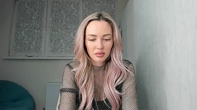 juciepussy  online show from March 2025 09:48:02 PM