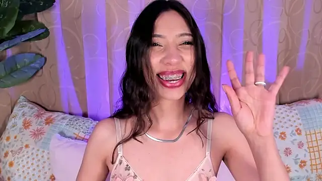 Snapshot of Miss_veronicaa2 chatting on June 2026 01:19:02 PM Miss veronicaa2 online show from June 2026 01:19:02 PM