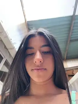 Snapshot of eva_roseee chatting on May 2026 05:51:01 PM eva roseee online show from May 2026 05:51:01 PM