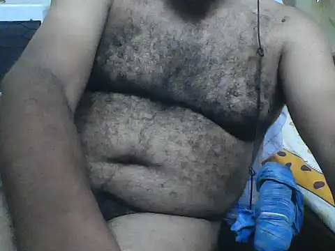 awesomeroc123 online show from April 2026 05:52:01 PM