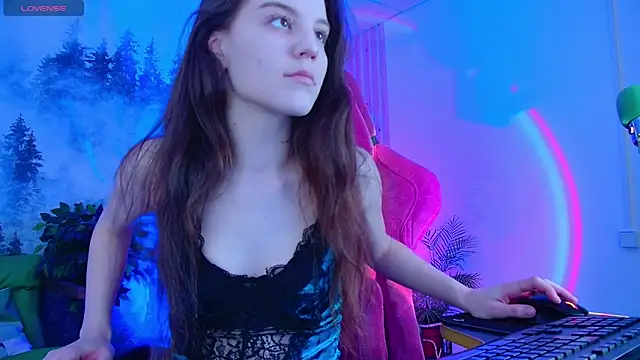 MilaStoyne online show from January 2026 07:46:01 AM