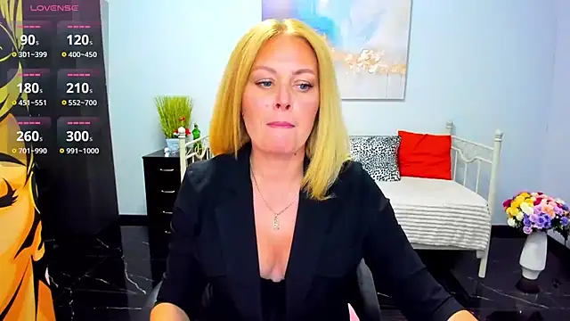 Snapshot of Mira_Whites chatting on May 2026 11:49:02 AM Mira Whites online show from May 2026 11:49:02 AM