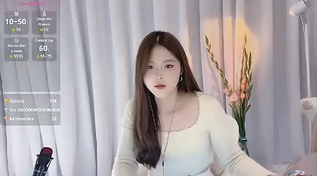 SylviaLing2007 online show from February 2025 04:02:01 PM