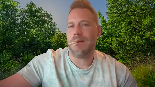 Snapshot of Christian87xxx chatting on September 2025 07:32:02 AM Christian87xxx online show from September 2025 07:32:02 AM