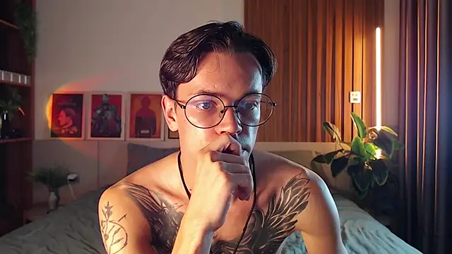 William Henry  online show from April 2026 01:53:02 PM