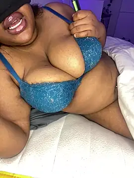 Snapshot of DaniJohnson chatting on February 2025 01:08:01 AM DaniJohnson online show from February 2025 01:08:01 AM