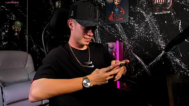 marcuscollins1  online show from February 2025 07:49:01 PM