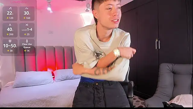 marcuscollins1  online show from January 2026 12:20:02 PM