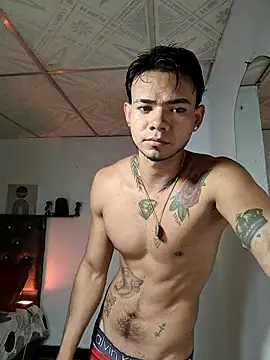 Niick01  online show from December 2025 04:03:02 PM