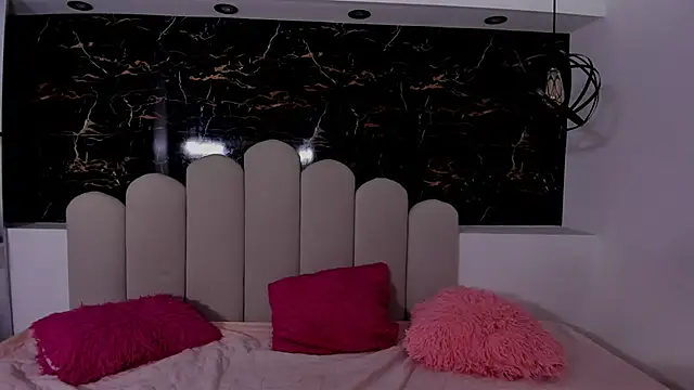 Annyrosee online show from February 2026 02:53:01 AM