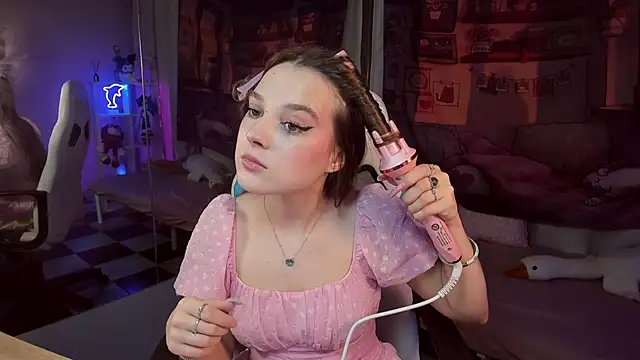 kaisajenner online show from May 2026 11:21:02 PM