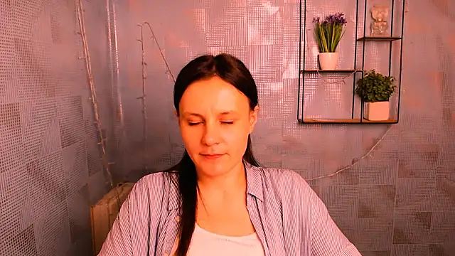 ValeriaHeart  online show from February 2025 12:44:01 PM