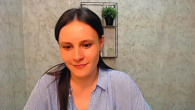 ValeriaHeart  online show from February 2025 06:48:02 PM