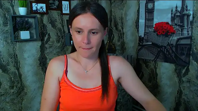 Snapshot of ValeriaHeart_ chatting on May 2026 02:24:02 PM ValeriaHeart online show from May 2026 02:24:02 PM