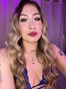 Snapshot of Lally_Valencia__ chatting on July 2026 08:31:01 AM Lally Valencia online show from July 2026 08:31:01 AM