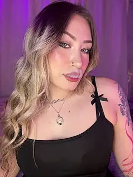 Snapshot of Lally_Valencia__ chatting on August 2026 06:59:01 AM Lally Valencia online show from August 2026 06:59:01 AM