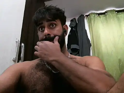 Snapshot of indianhairybull chatting on March 2025 04:38:02 AM indianhairybull online show from March 2025 04:38:02 AM