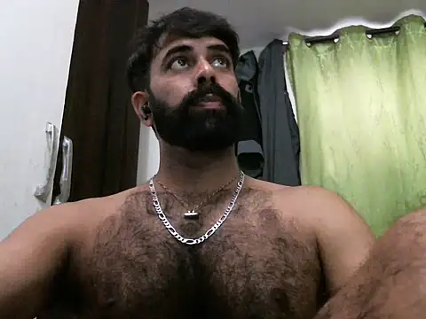 Snapshot of indianhairybull chatting on March 2025 04:49:01 AM indianhairybull online show from March 2025 04:49:01 AM