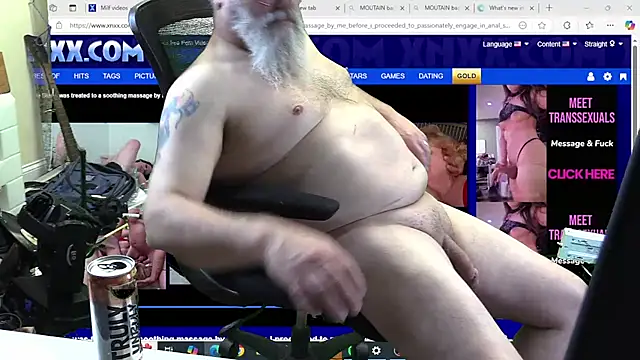 Snapshot of BigManCandy chatting on February 2025 08:53:02 AM BigManCandy online show from February 2025 08:53:02 AM