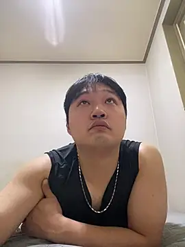 offwhite777 online show from February 2025 06:31:01 AM