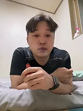 offwhite777 online show from February 2025 09:05:02 PM