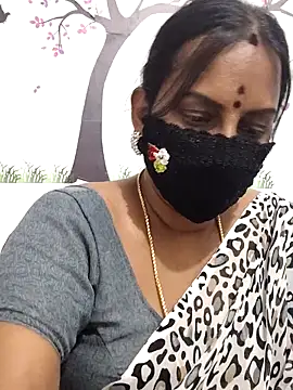 Snapshot of Tamil_Meera12 chatting on April 2026 06:09:02 AM Tamil Meera12 online show from April 2026 06:09:02 AM