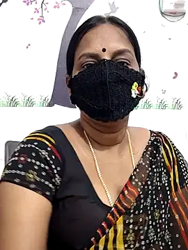 Snapshot of Tamil_Meera12 chatting on May 2026 05:41:02 PM Tamil Meera12 online show from May 2026 05:41:02 PM