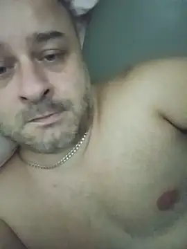 Snapshot of NAvoglia chatting on June 2026 02:43:02 AM NAvoglia online show from June 2026 02:43:02 AM