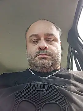 Snapshot of NAvoglia chatting on June 2026 12:39:01 PM NAvoglia online show from June 2026 12:39:01 PM