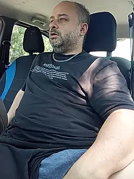 Snapshot of NAvoglia chatting on July 2026 12:33:01 PM NAvoglia online show from July 2026 12:33:01 PM