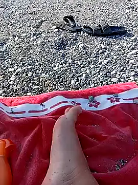 Snapshot of NAvoglia chatting on July 2026 03:00:02 PM NAvoglia online show from July 2026 03:00:02 PM