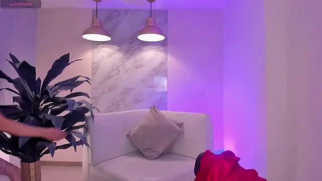 BeccaBaxter online show from November 2025 06:20:01 PM