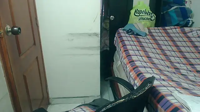 Siblleyx online show from November 2025 05:57:01 PM