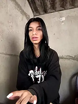 Ariell Kieran online show from February 2025 06:55:01 PM