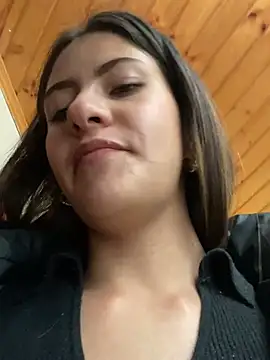Snapshot of Andrea18_blonde chatting on March 2025 03:40:02 PM Andrea18 blonde online show from March 2025 03:40:02 PM