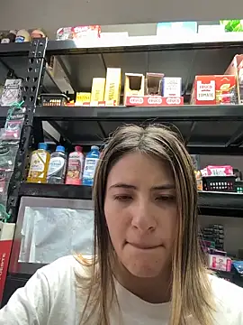 Andrea18 blonde online show from February 2026 05:11:02 PM