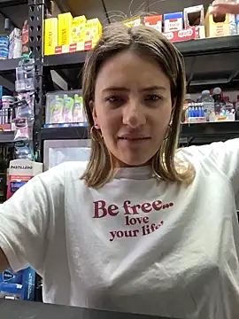 Andrea18 blonde online show from April 2026 07:25:02 PM