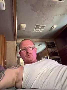 ClimbedCaelum online show from April 2026 06:16:02 PM