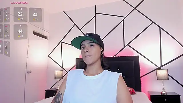 Liiam smith  online show from February 2025 12:05:02 PM