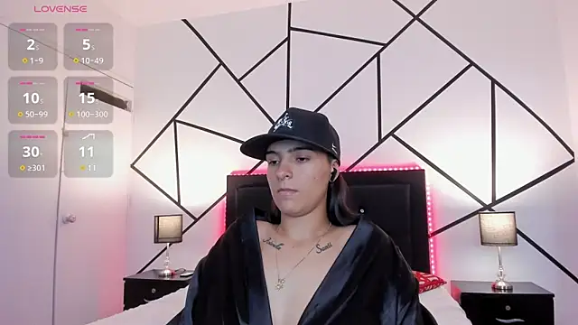 Liiam smith  online show from February 2025 02:47:02 PM